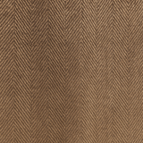 Pantalon droit marron chocolat avec un motif chevrons fines rayures.  Vue détail chevrons tissu.