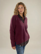 Pull Leon Luxe col V en cachemire et soie, coloris bordeaux, THEN PARIS – vue de profil