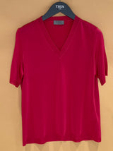 T-shirt femme FIRENZE rose uni: forme droite, col V, manches courtes en maille viscose légèrement brillante, ressenti fluide.